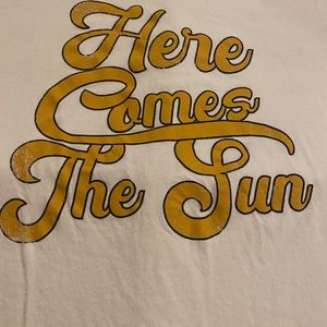 Judith March “ Here comes the sun” Tshirt